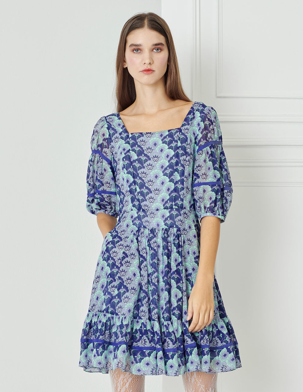BORA AKSU Blue-Toned Japanese-Style Print Square-Neck Printed Pleated Dress