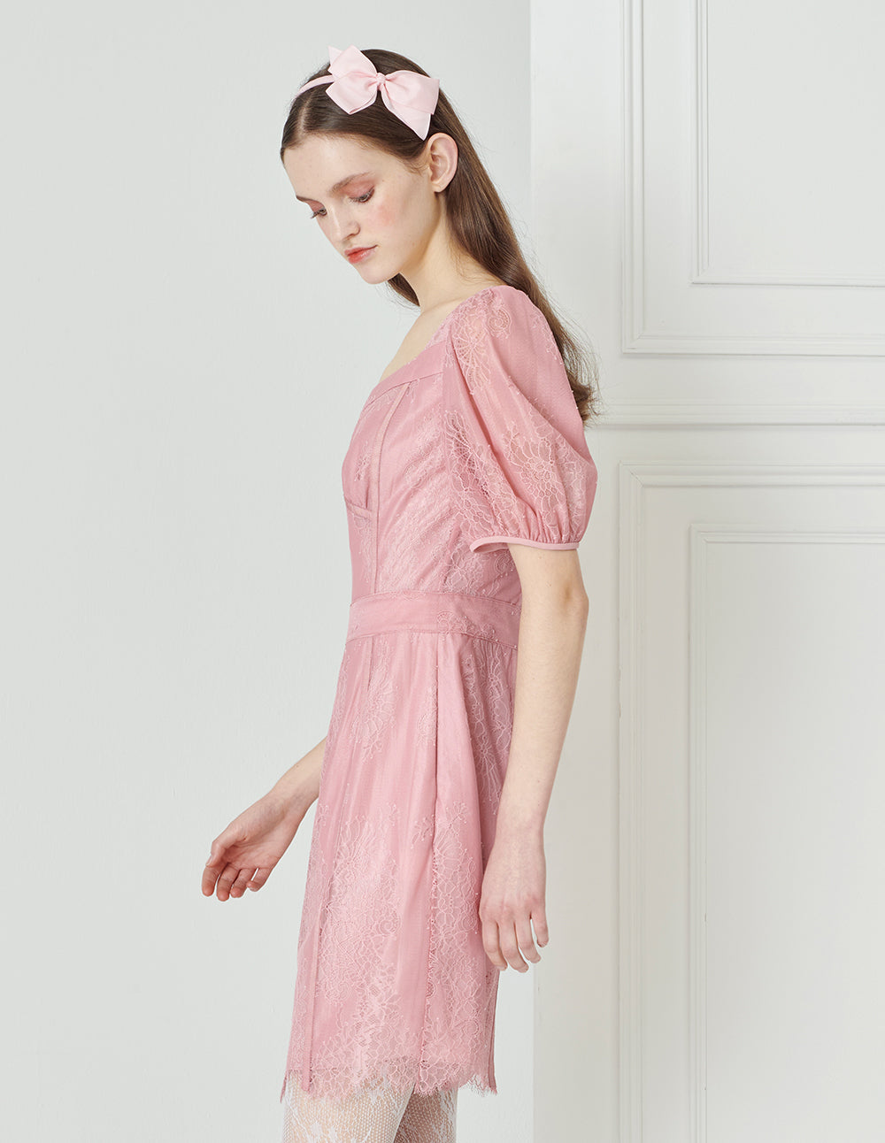 BORA AKSU Diamond Neck Slim Lace Dress