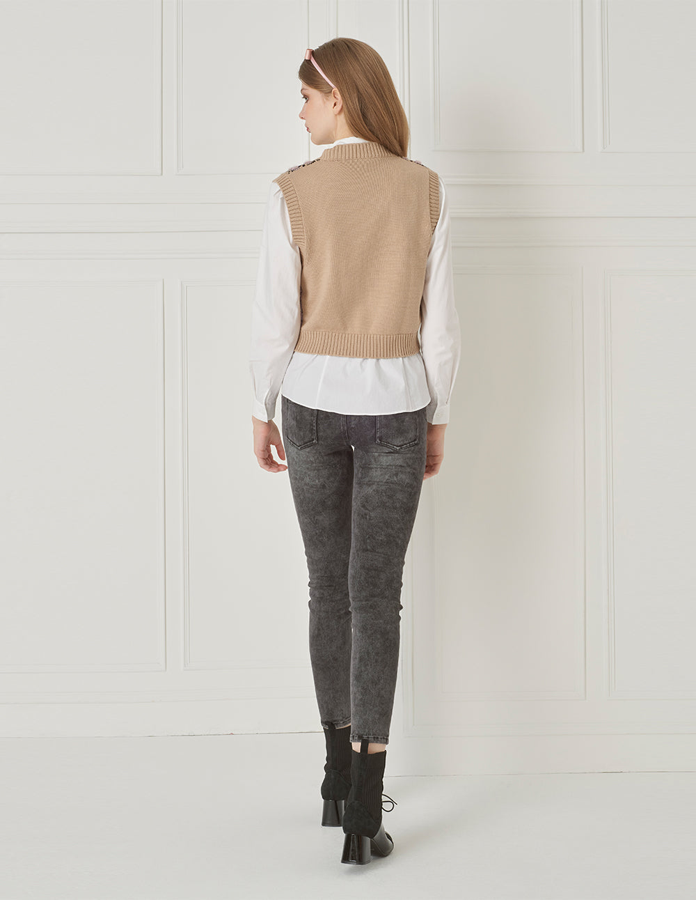 BORA AKSU V-Neck Jacquard Wool Knit Short Vest